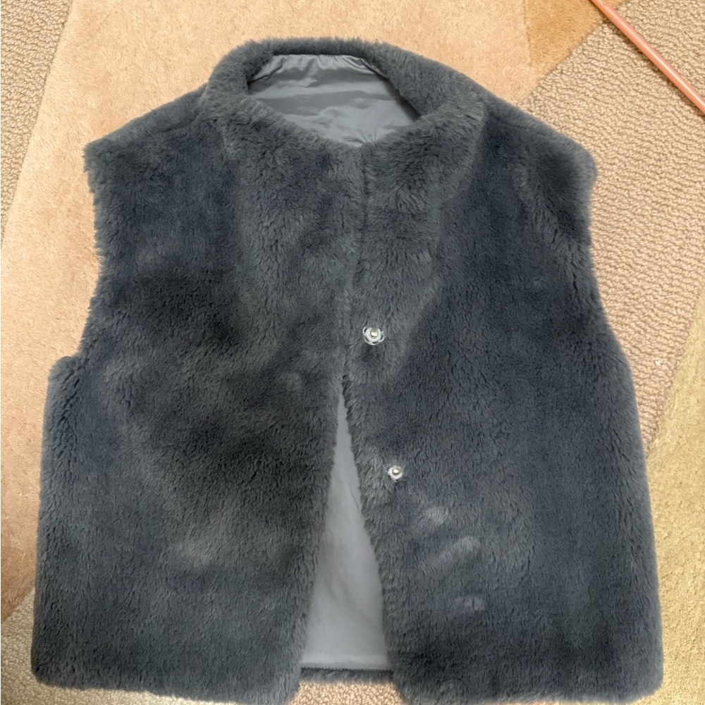 Il Gufo Charcoal Faux Fur Vest